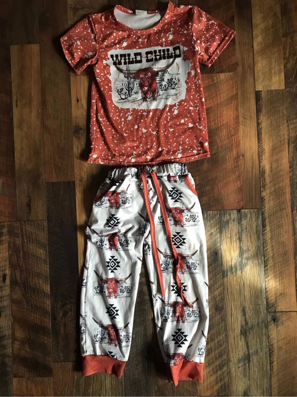 Wild Child  Size 4T little girls 2 pc outfit pants top bull print soft